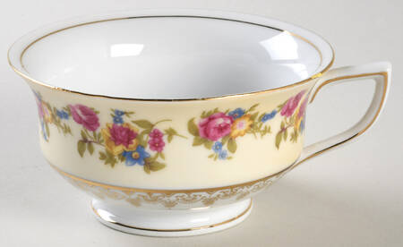 Hostess Footed Cup by Gold Castle