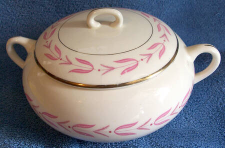 GEO221 Sugar Bowl & Lid