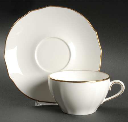 Bordo Oro Flat Cup & Saucer Set
