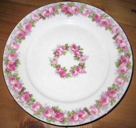 GUE313 Luncheon Plate