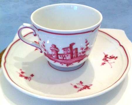 GIN91 Flat Cup & Saucer Set