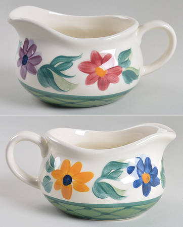 Daisy Chain Gravy Boat