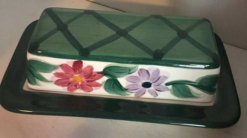 Daisy Chain 1/4 Lb Covered Butter
