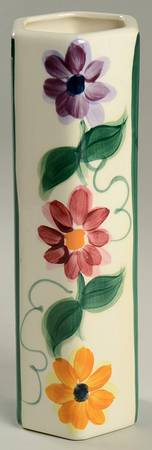 Daisy Chain 8" Vase
