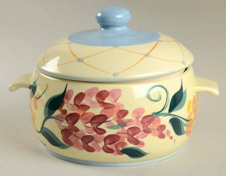 Garden View 2 Qt Round Covered Casserole