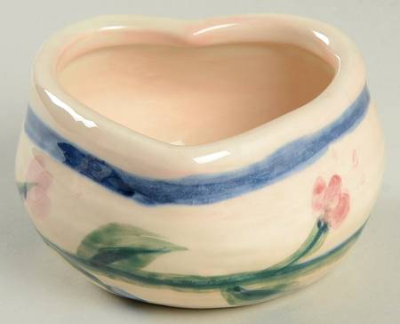 Novak 3" Heart Shaped Bowl