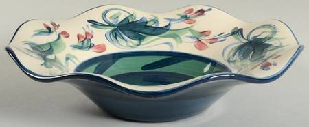 Grapevine Green 10" Scalloped Bowl