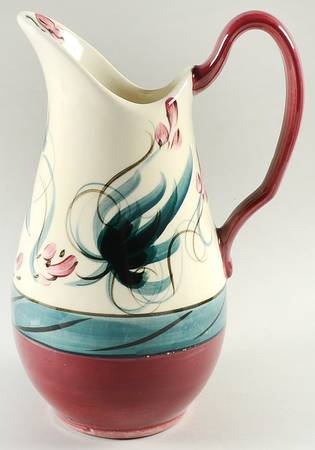 Red Grapevine 80 Oz Pitcher