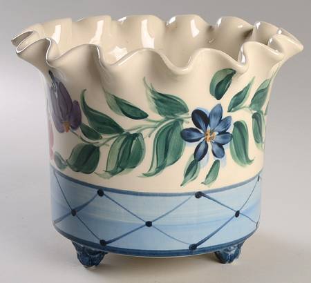 Annabella 7" Cachepot Ruffled