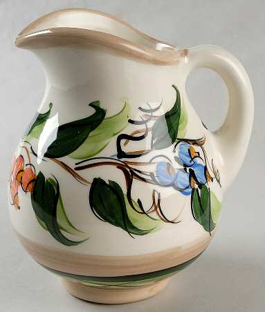 Vivaldi 32 Oz Pitcher