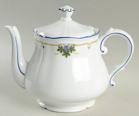 Uva Teapot & Lid