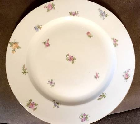 GMY82 Dinner Plate