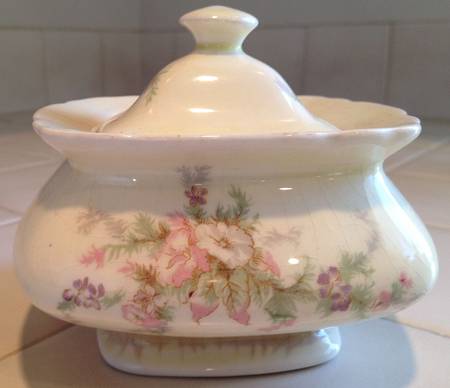 GEO282 Sugar Bowl & Lid
