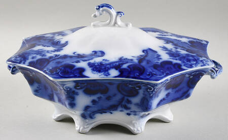 Argyle (Flow Blue, No Gold) Round Covered Vegetable