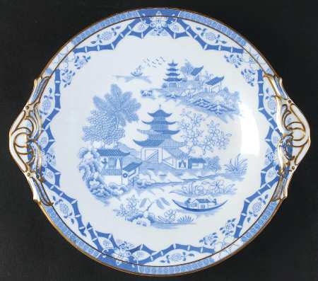 Z1935 Handled Cake Plate