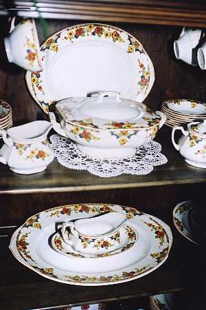 Monica 14" Oval Serving Platter