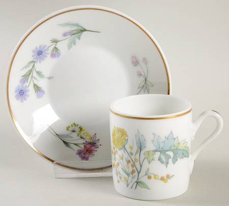 Maveta Flat Demitasse Cup & Saucer Set