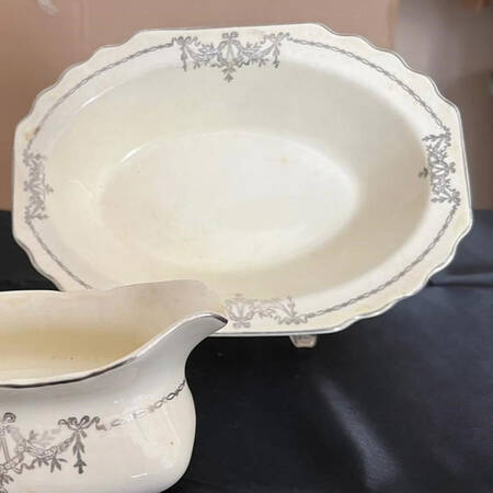 GEO298 9" Oval Vegetable Bowl