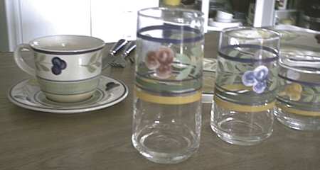 VILLA FLORA Flat Cup & Saucer Set