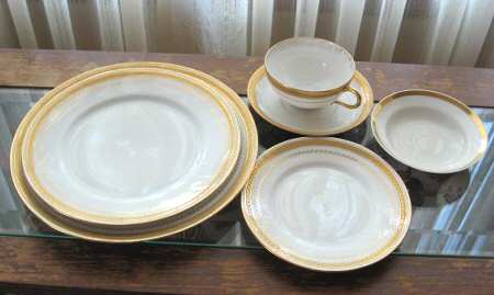 GUE394 Dinner Plate