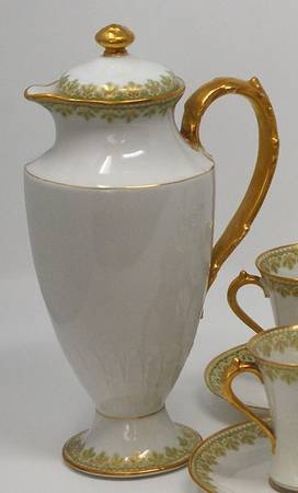 GDA197 Chocolate Pot & Lid