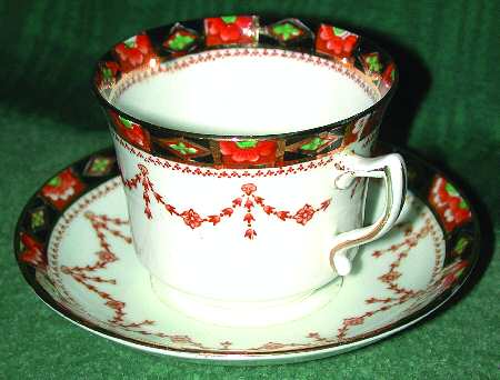 937 Footed Cup & Saucer Set