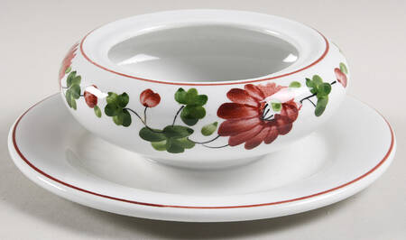 GIN138 Gravy Boat w/Attached Underplate No Lid