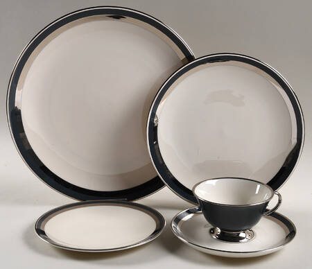 Contessa Peacock Blue (Coupe, Platinum) 5 Piece Place Setting