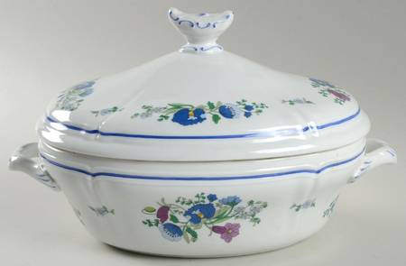 Lerici Oval Covered Vegetable