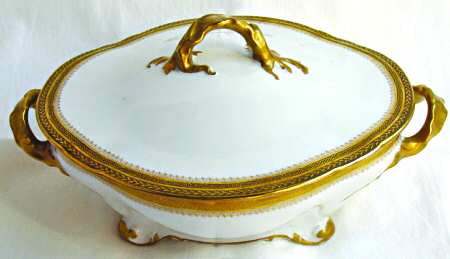 GUE455 Oval Covered Vegetable