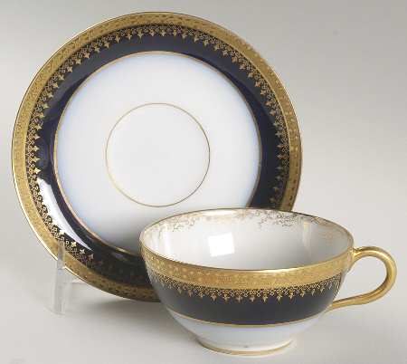 GUE456 Flat Cup & Saucer Set