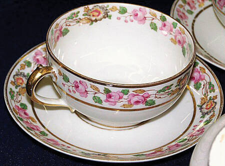 GDA245 Flat Cup & Saucer Set