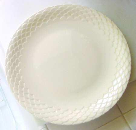 Antique White by Faiencerie De Gien