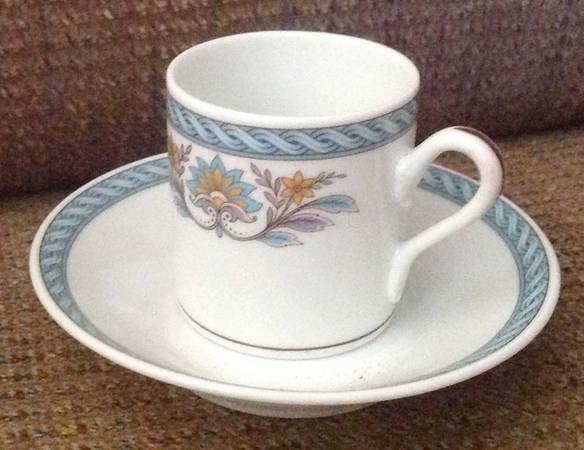 GIN154 Flat Demitasse Cup & Saucer Set