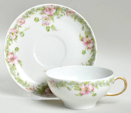 GUE196 Flat Cup & Saucer Set