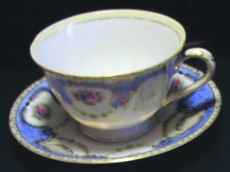 GOC44 Footed Cup & Saucer Set