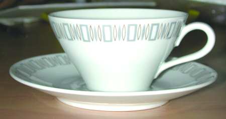 GIN160 Flat Cup & Saucer Set