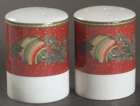 Boughs of Holly Salt & Pepper Set by Gibson Designs