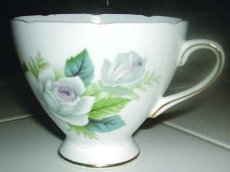 C701 Footed Cup