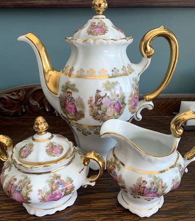GLP11 Sugar Bowl & Lid
