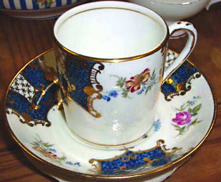 6104 Flat Cup & Saucer Set