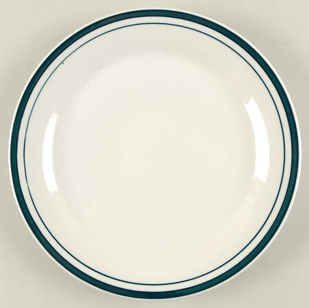 Basic Living II Easton Hunter Green Luncheon Plate