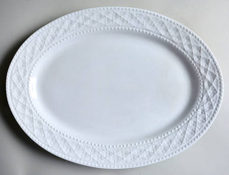 Royal Quilt White 14" Oval Serving Platter