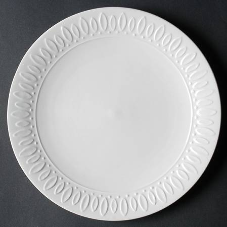 White Diamonds Dinner Plate