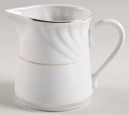 Golden Embrace Creamer
