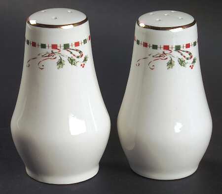 Festive Traditions Salt & Pepper Set