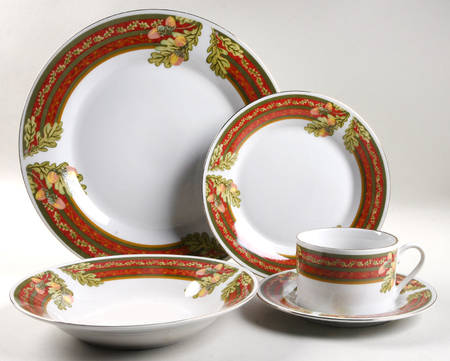Maple Holiday 5 Piece Place Setting