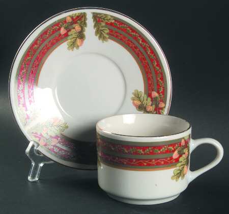 Maple Holiday Flat Cup & Saucer Set