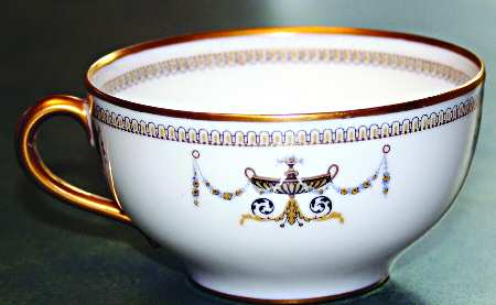 Adam Flat Cup