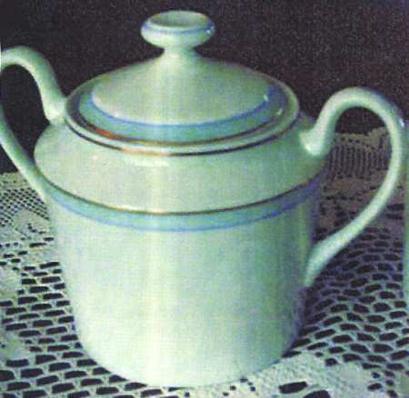 GIR23 Sugar Bowl & Lid